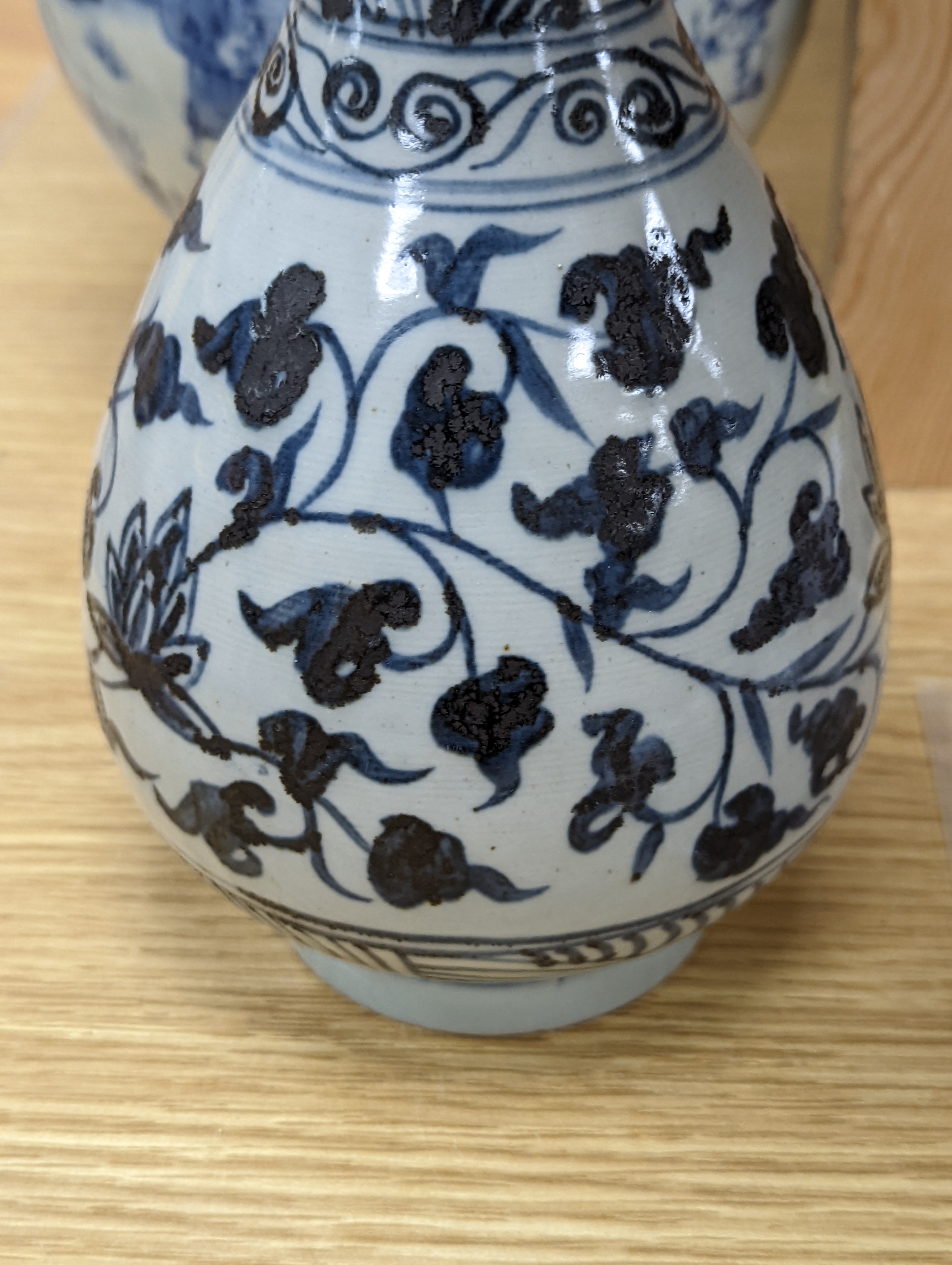 Two Chinese blue and white vases 37cm